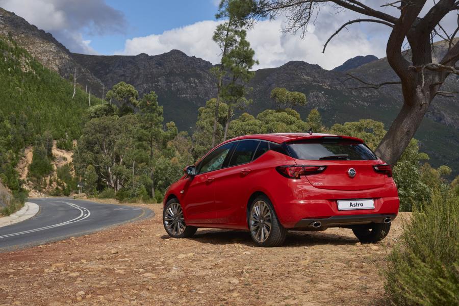  Opel Astra 2016 года  (ZA) (фото 12 из 40)